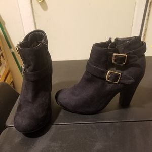Heeled boots